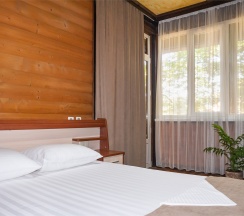 3-местный коттедж с кухней в Манэ