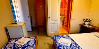 Гагра: Гостевой дом Морские истории