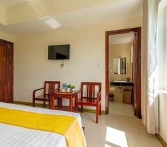 Двухместный номер Superior с видом на город двуспальная кровать в KLC Holidays Phu Quoc Hotel