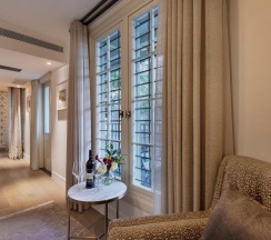 Двухместный номер Standard с балконом двуспальная кровать в The Drisco Hotel Tel Aviv - Relais & Chateaux
