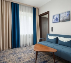 Двухместный люкс Long Stay двуспальная кровать в Courtyard by Marriott Tashkent