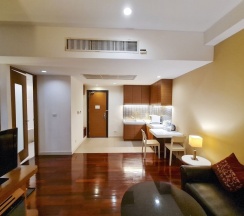 Двухместный люкс Deluxe с балконом двуспальная кровать в Grand Garden Hotel & Residence