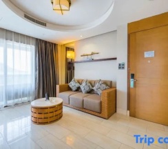 Двухместный люкс Deluxe с видом на реку (двуспальная кровать) в Sanya Phoenix Waterside Gloria Resort