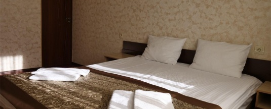 Номер стандарт с 1 двуспальной кроватью (с завтраком) в Yeti House