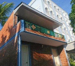 Кровать в общем номере в Mui Ne Alena Bungalow Hotel