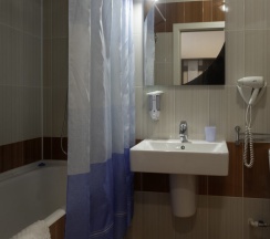 Двухместный номер Семейный двуспальная кровать в Баккара