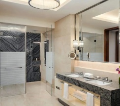 Двухместный люкс клубный Executive c 1 комнатой двуспальная кровать в The Ritz-Carlton Astana