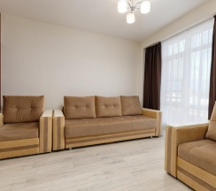 4-местные апартаменты люкс с балконом, вид на горы (#135) в Geo Apart