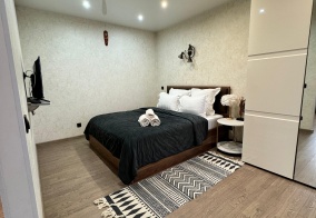 Апартаменты Апартаменты на Южно-Сахалинск, ул.Емельянова 35-а, 7 подьезд, 6 этаж в Сахалинской области