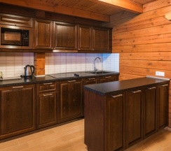 6-и местный улучшенный дом в Западном поселке в Бутик