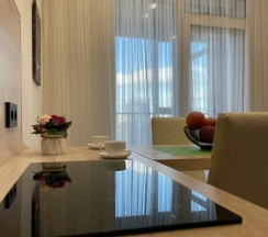 Апартаменты c 1 комнатой с балконом и с красивым видом из окна в Onyx Apartment