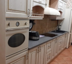 Коттедж с 3 комнатами с балконом и с видом на парк в Dipservice hall