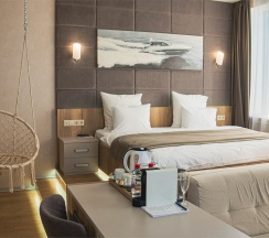 Номер-студио Делюкс с видом на озеро в F911