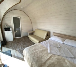 Коттедж премиум с 1 двуспальной кроватью (Глэмпинг люкс) в Набережная №1