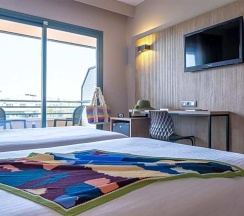 Двухместный номер Superior двуспальная кровать в Hotel California Palace