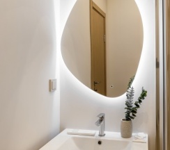 Двухместный номер с видом на город и балконом в Kinney hotel sea view