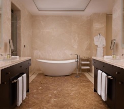 Двухместный люкс c 1 комнатой двуспальная кровать в Hilton Dushanbe Hotel
