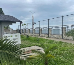 Коттедж с видом на море в By the sea