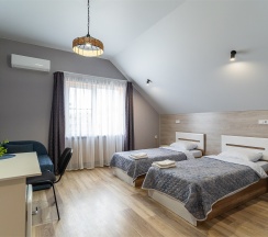 Улучшенный номер с двуспальной или двумя односпальными кроватями и балконом в Домус.море