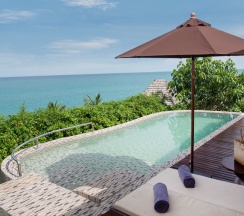 Двухместная Pool Villa Scenic (South) с видом на океан двуспальная кровать в Silavadee Pool Spa Resort