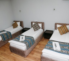 Трёхместный номер Standard в Apple Hostel