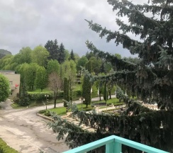Двухместные апартаменты с красивым видом из окна (двуспальная кровать) в Надежда
