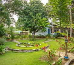 Четырёхместный семейный номер Standard с видом на сад в Santa Garden Resort