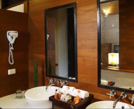 Двухместный номер Pavillion Deluxe двуспальная кровать в Baan Krating Phuket Resort