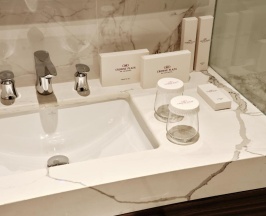 Двухместный номер Premium двуспальная кровать в Hotel Crowne Plaza Tashkent, an IHG Hotel