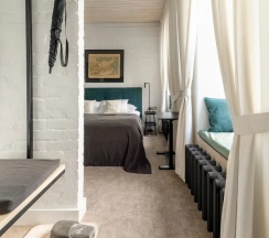 Двухместные апартаменты (двуспальная кровать) в Апартаменты Room plus в NikolaevBuilding
