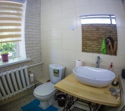 Кровать в общем номере (мужской номер) в Loco Hostel