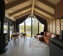 Лодж 3 с бесплатной сауной + Безлимитное посещение ЕлятыПарка в ЕлятыЛодж