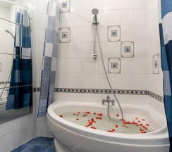 Четырёхместные апартаменты с 3 комнатами в GM Apartments