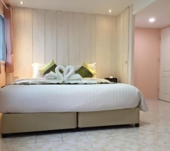 Апартаменты Deluxe с 2 комнатами с балконом в Samui Green Hotel