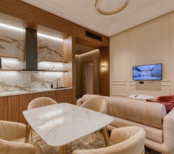 Двухместный люкс Executive с диваном двуспальная кровать в Hayasa Hotel Yerevan