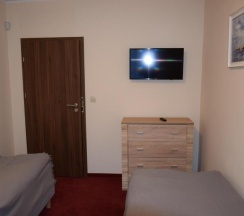 Двухместный номер Standard 2 отдельные кровати в Botanik Hostel