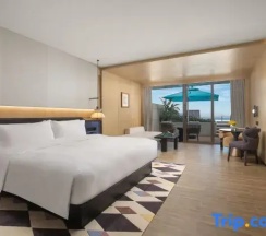 Двухместный номер Premium с видом на океан (двуспальная кровать) в voco Sanya Dadonghai By IHG