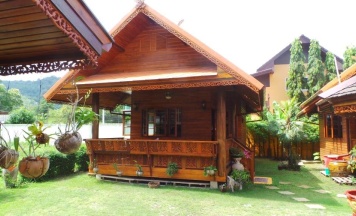 Бунгало Deluxe с видом на сад в Golden Teak Resort Baan Sapparot