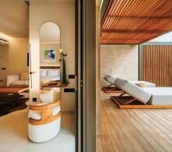 Двухместный люкс Moonflower Executive with Private Plunge Pool (двуспальная кровать) в M Boutique Hotel - Designed for Adults