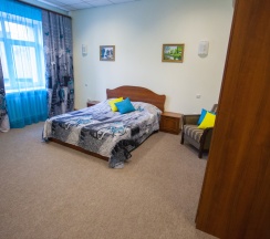 Стандарт с одной двуспальной кроватью в Алиса