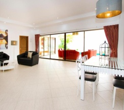 Вилла Superior с 2 комнатами с красивым видом из окна в Tortuga Villas Pattaya