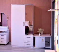 №9. Семейный номер с двуспальной кроватью, диваном и видом на Байкал в Прибой