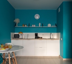Апартаменты студия Бирюза ApartaMIA в Семейный уголок