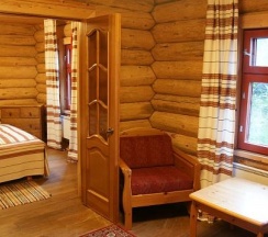 Номер делюкс с 1 двуспальной кроватью (корпус 5) в Соловки