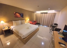 Номер Deluxe с балконом в T5 Suites at Pattaya