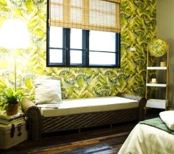 Номер Standard с красивым видом из окна в Goodfellas Thong Lor Hostel