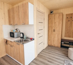 Дом "Сорока": мини-кухня, отдельный вход, кондиционер в Парк сказов