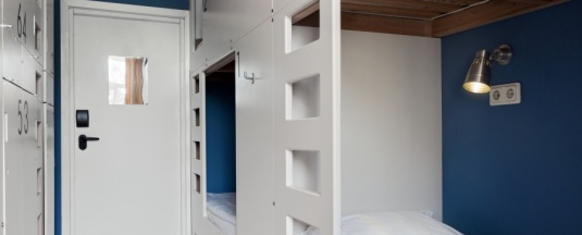 Стандарт 6-местный женский (№239) в Друзья Граффити