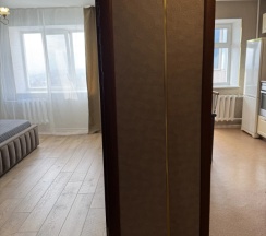 Двухместные апартаменты Superior с балконом и с красивым видом из окна (двуспальная кровать) в Всем дом на Кутузова