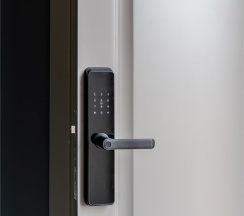 Apartment. Апартаменты размещение 2-4 человека в Nikolaevbuilding